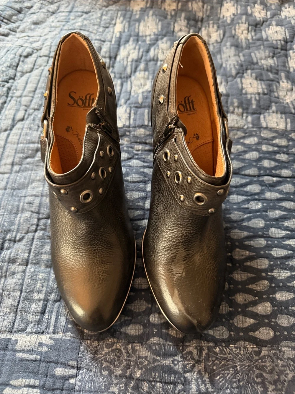 Sofft Black Leather Eyelet Detail Ankle Booties